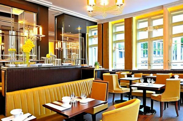 Photo of the Lloyd´s Cafe & Bar restaurant Lloyd´s Cafe & Bar photo